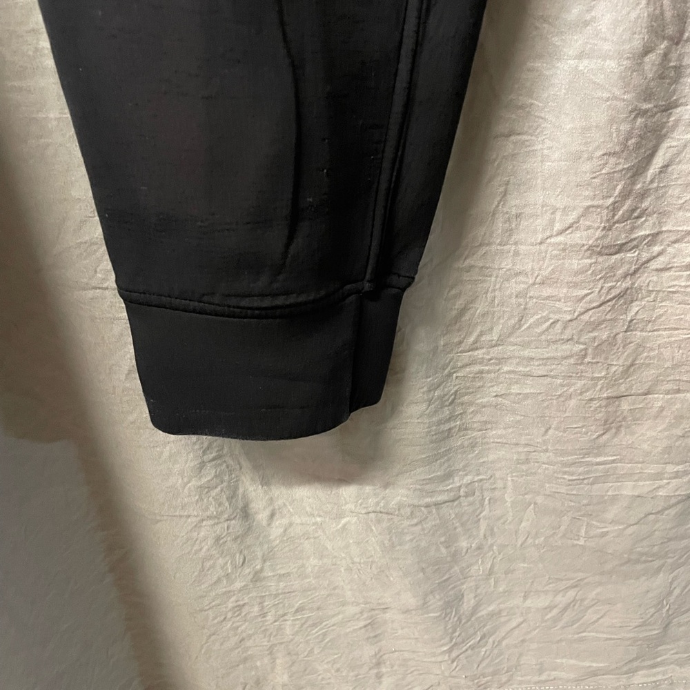 Lululemon women’s joggers size L - Picture 4 of 5
